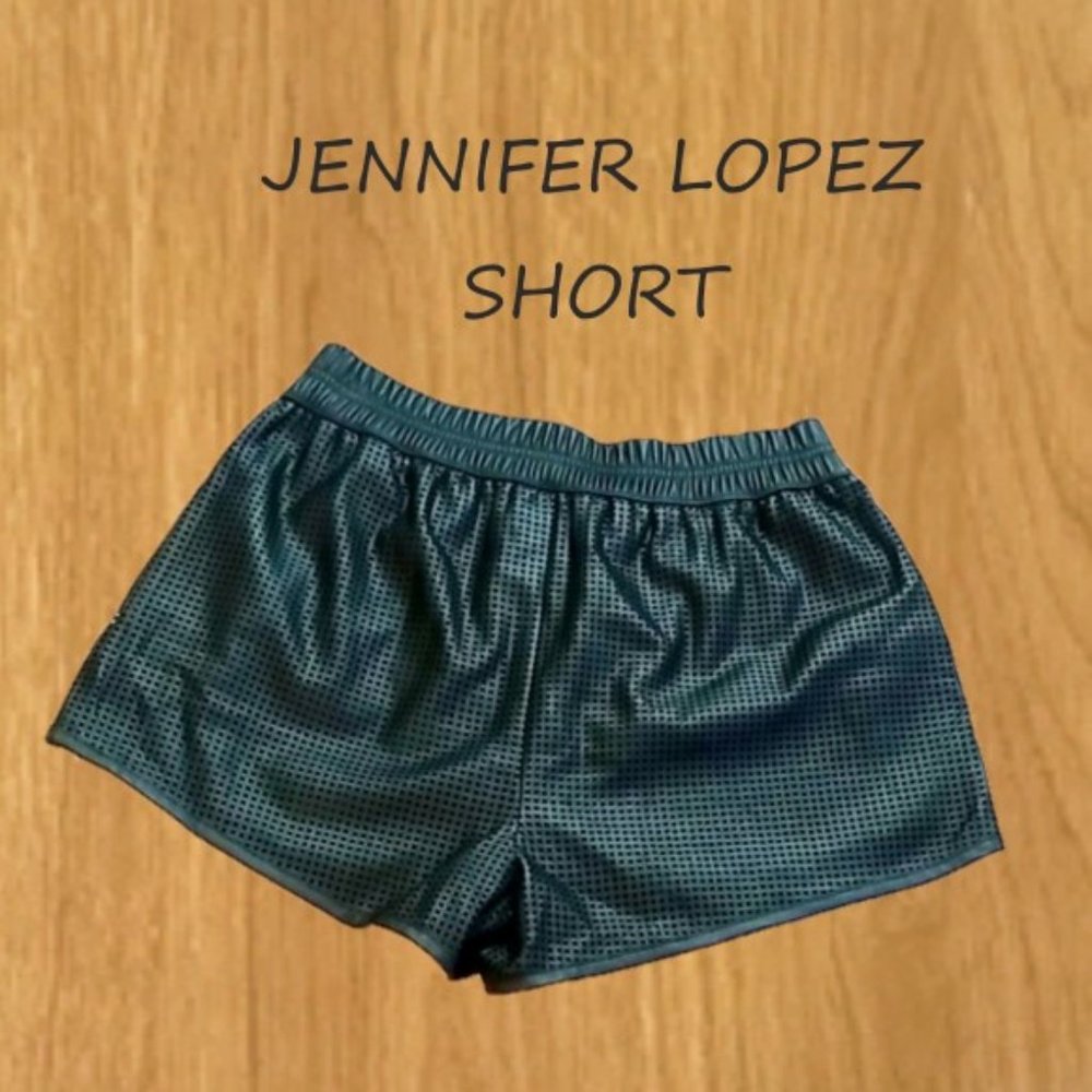 Jennifer Lopez short